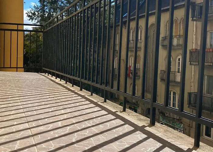 Urban Deluxe Downtown Buda Apartamento *