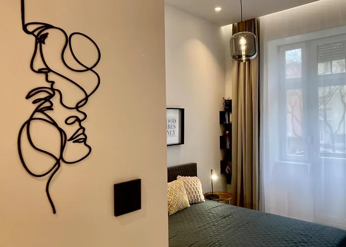 Urban Deluxe Downtown Buda Apartamento *